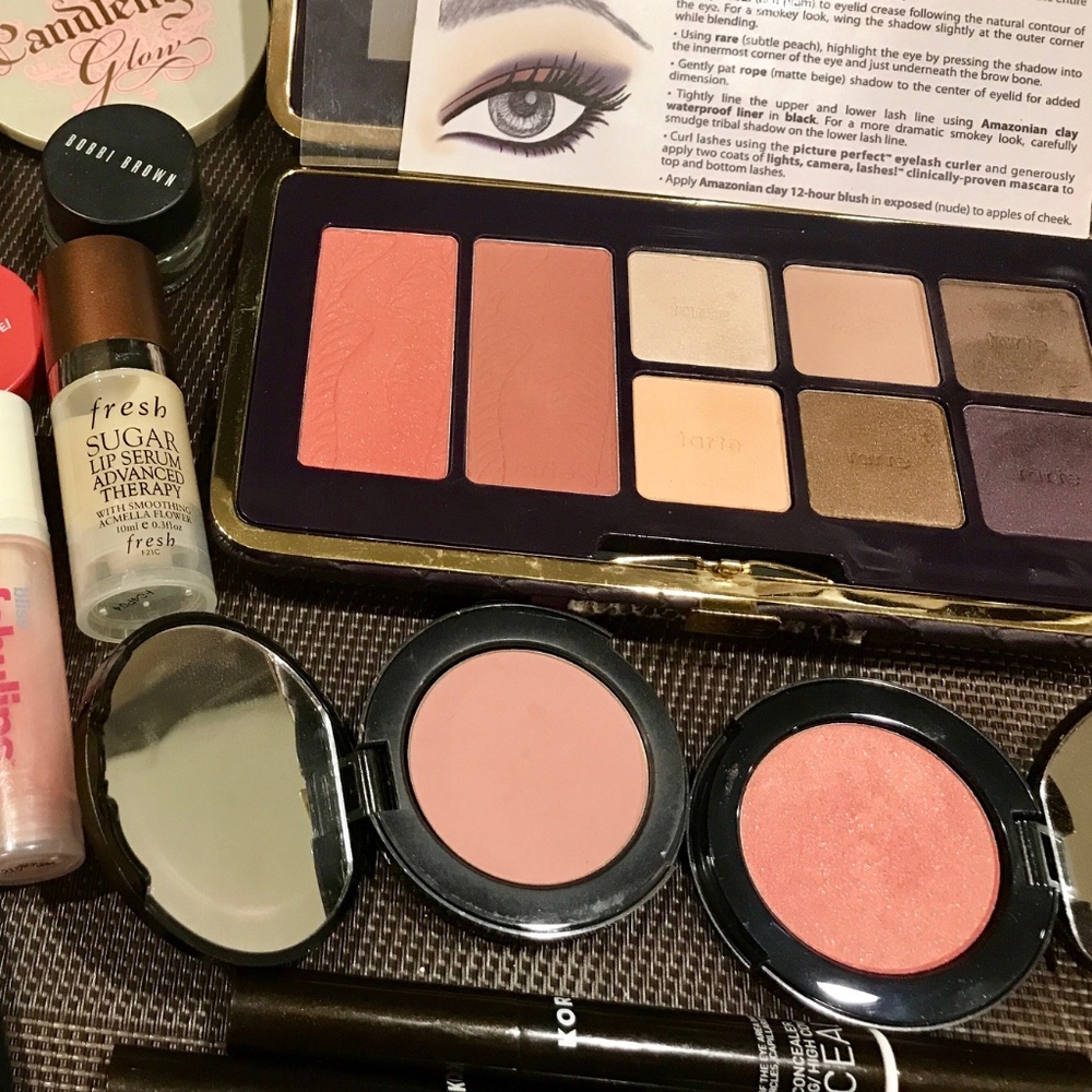 new Too faced blush - nude